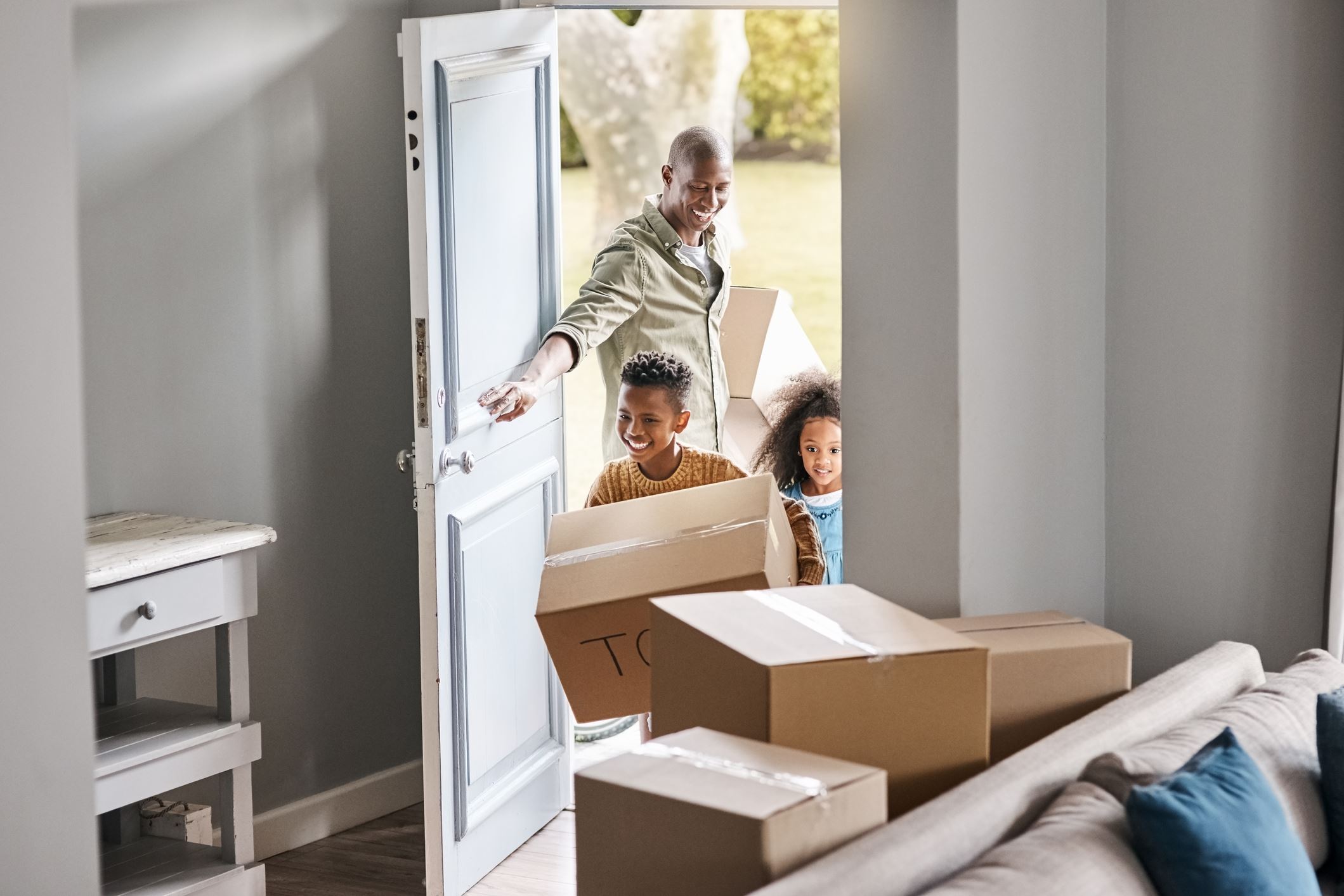 Tips for Moving During America’s Peak “Moving Season”